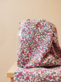 Cotton Poplin / Ditsy Fuchsia