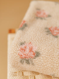 Teddy / Roses