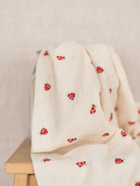 Muslin / Tiny Ladybugs