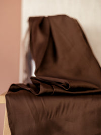 Viscose satin / Dark chocolate