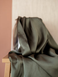 Viscose satin / Olive