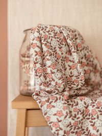 Ribbed Jersey / Natural Rose & Ecru Flowers