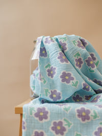 Muslin / Blue & lilac flowers