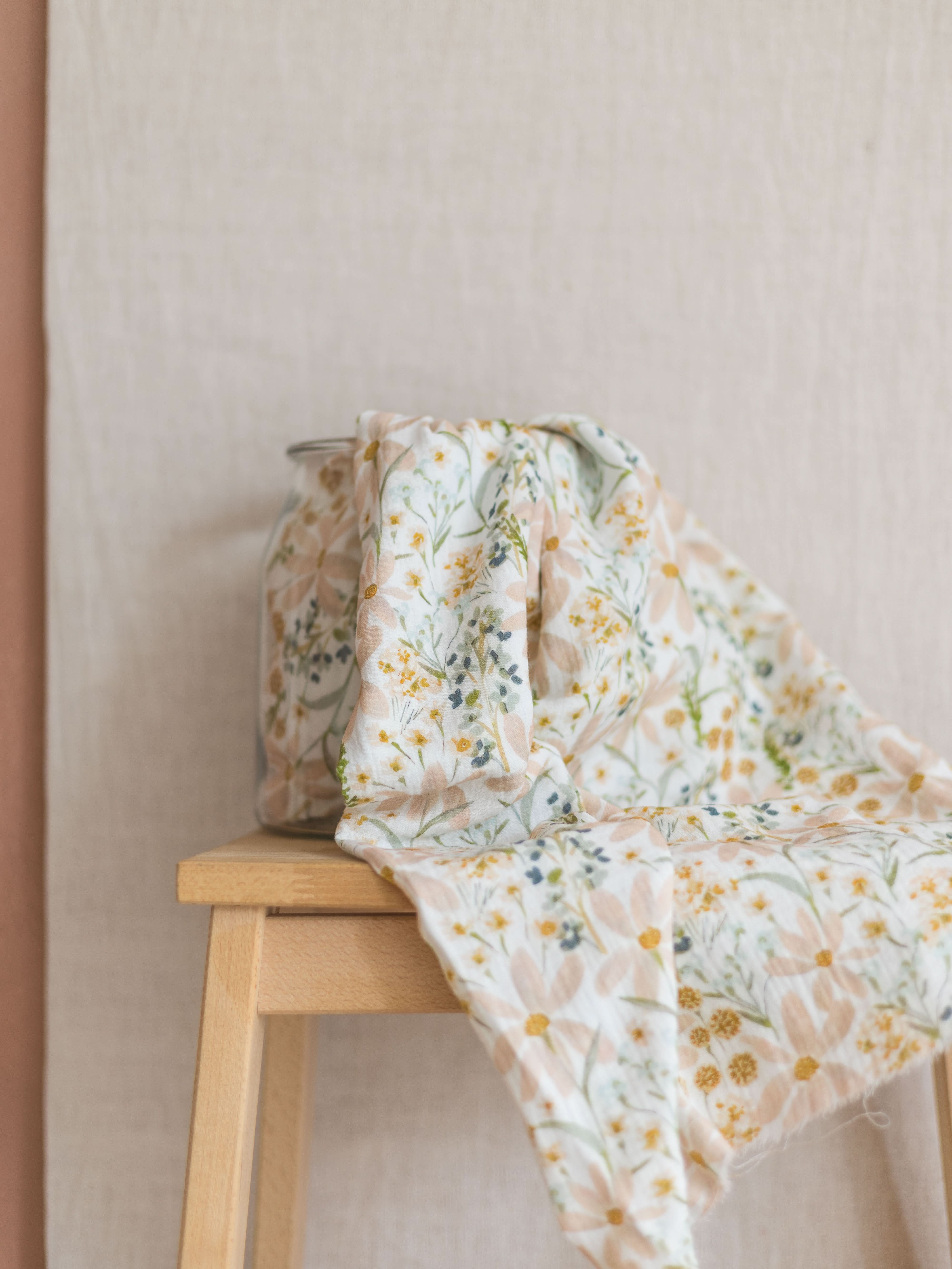 Cotton muslin / pastel spring flowers – mylittlefabricshop