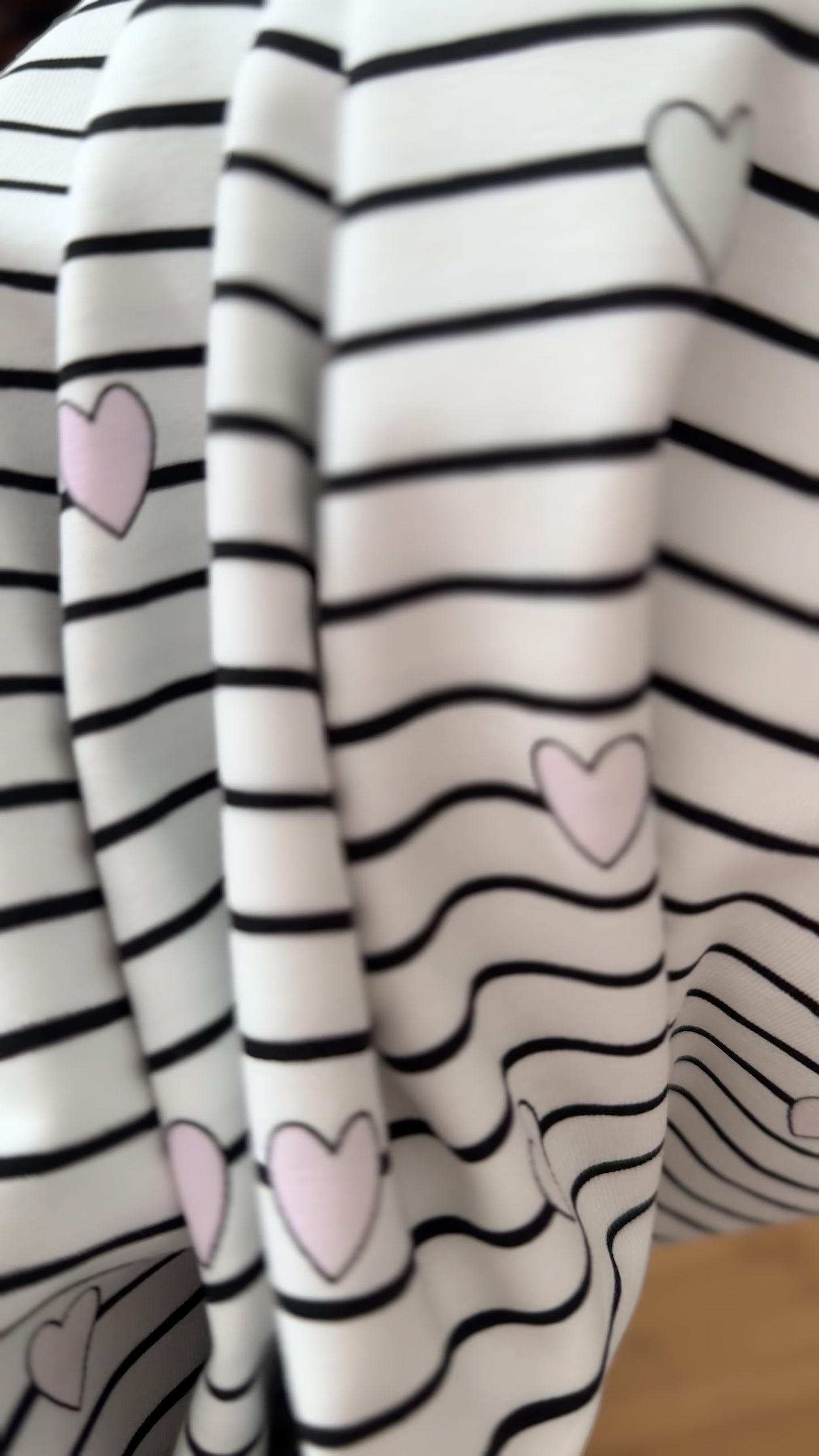 Cotton Jersey / Color Changing Hearts